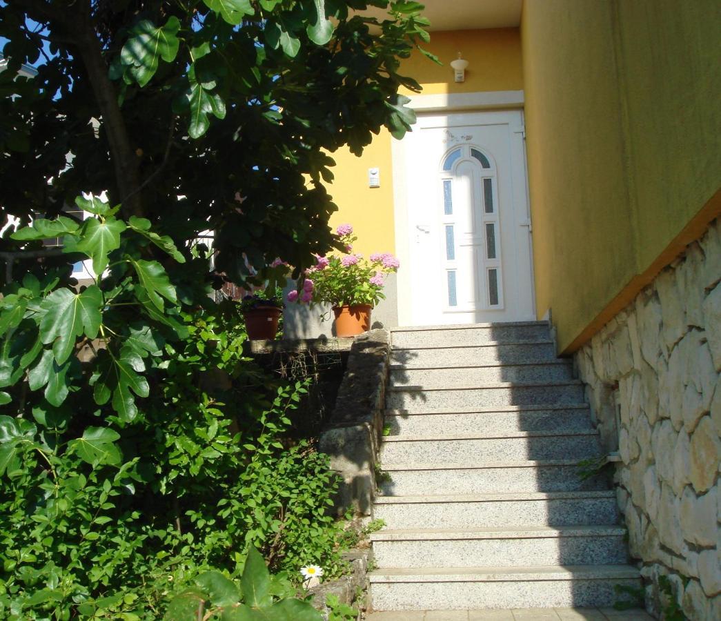 Apartment Ivan J *